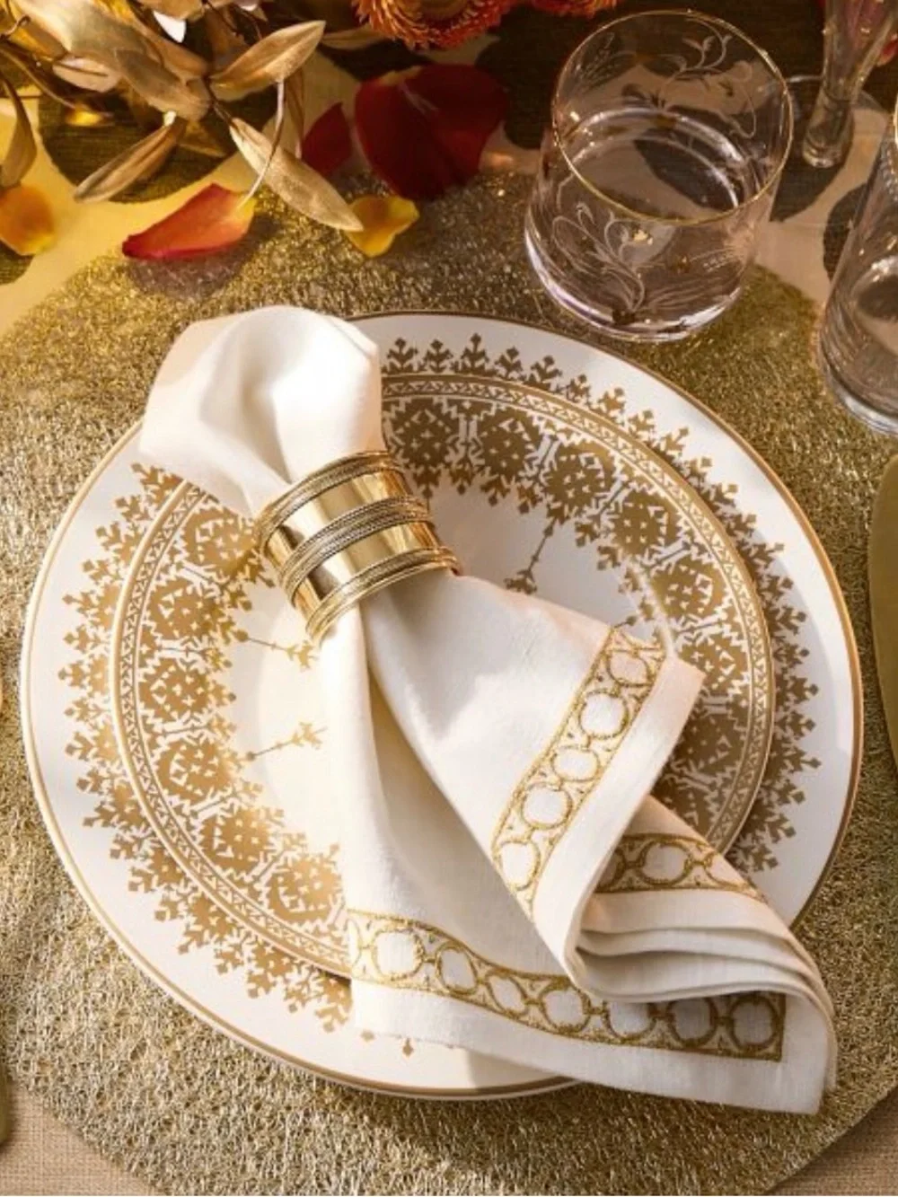 Pottery Barn Etched Bangle Gold Ribbed Metal Napkin Rings (Set of 4)